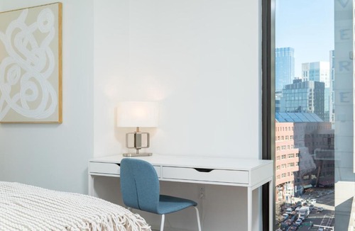Back Bay East Apartment | Luxury 2BR BackBay Boston Common T-station Roof Top Lounge Gym