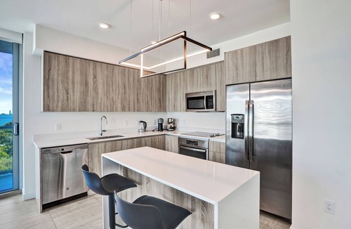 Northeast Miami Condo | Luxury 2BR In Design District with Pool+Parking+Gym @ QUADRO CONDOMINIUMS