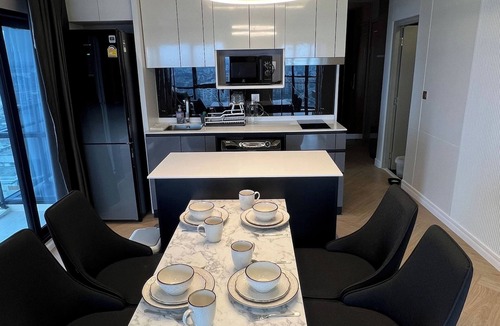 Bang Sue Condo | Luxury 2BR River View 360 Pool & Gym Access