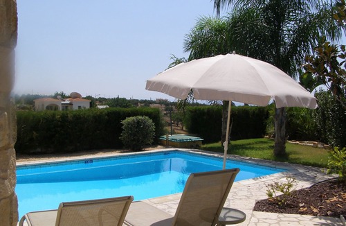 Peyia Town Villa | Luxury 3 bed villa in picturesque Cypriot village