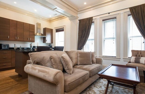 Back Bay Condo | Luxury 3 Br/2 Ba + Private Roof Deck In Back Bay