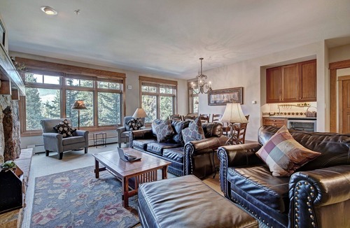 River Run Condo | Luxury 3 Br In River Run Village Featuring Ski In, Ski Out! No Cleaning Fees! 3 Bedroom Condo by RedAwning