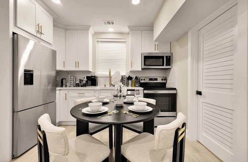 Takoma Apartment | Luxury 3-BR | Parking | EV Charger | Walk to Metro