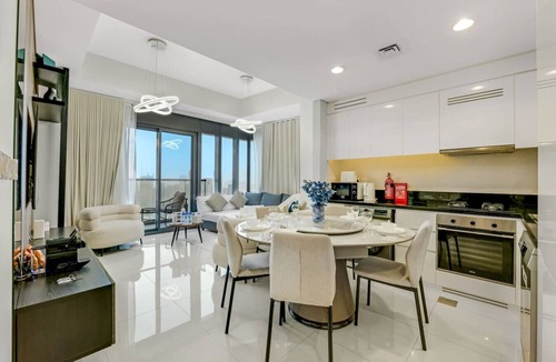 Sheikh Zayed Road Apartment | Luxury 3BR Aykon: High Floor w/Spectacular Views