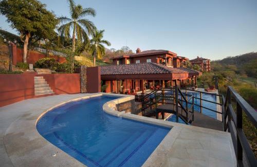 Brasilito Apartment | Luxury 3BR Condo with Partial Ocean View - Bougainvillea - Reserva Conchal