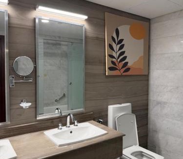 Cairo Apartment | Luxury 3BR Master Apartment at Hilton Cairo Nile Maadi with Direct Nile View