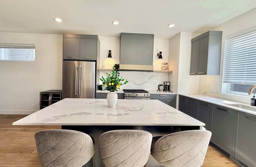 Willoughby House | Luxury 3Br, Oasis Gated, Yard Pets Welcome
