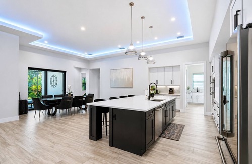 Willoughby Acres House | Luxury 4 bedroom + office, 4 bathroom property with swimming pool and jacuzzi