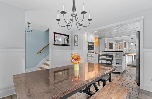 East Haven  Rutland County House | Luxury 4 Bedroom Ski Retreat Near Killington, Pico & Mountain Top Inn.