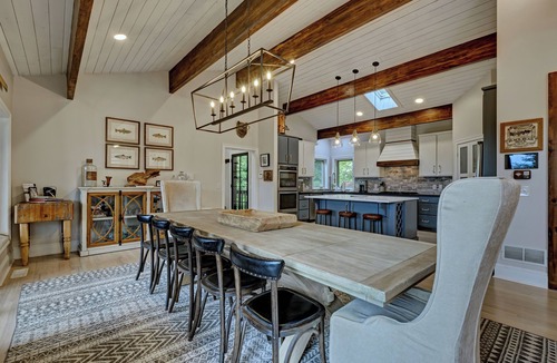 Sapphire House | Luxury 4 BR Mountain Retreat With 3 King Suites-Sleeps 13