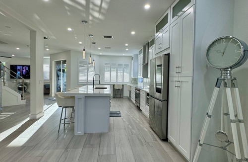 Estero House | Luxury 4BD/3BT lakeview w pool and resort style amenities near beaches and golf