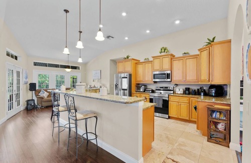 East County Civic Group House | Luxury 4BR/3BA Home with Pool – Ideal for Executives & Travelers