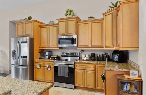 East County Civic Group House | Luxury 4BR/3BA Home with Pool – Ideal for Executives & Travelers