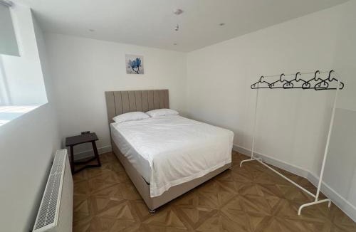 Wallington North House | Luxury 4BR Bungalow