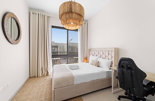 Dubai Investment Park - 1 House | Luxury 4BR Corner Villa – All Ensuite Baths, Private Garden, Pool/Gym Access