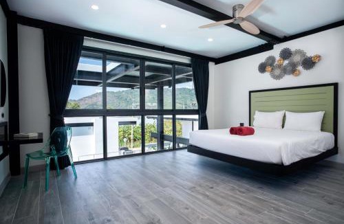 Ban Saiyuan Villa | LUXURY 4BR Oxygen Pool Villa Near Nai Harn Beach - Sunset Garden 7