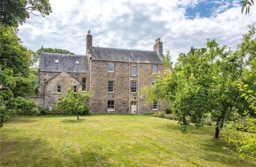 Prestonpans Villa | Luxury 5-bed Villa - Winfields House