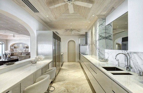 Holder's Hill Apartment | Luxury 5 Bedroom Beach Front Condo on Paynes Bay Beach - Special Rates