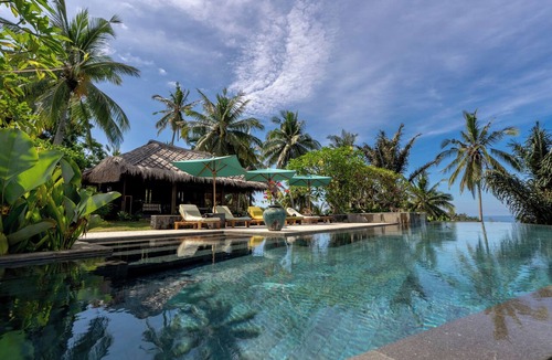 West Selemadeg Villa | Luxury 5 Bedroom Villa near Balian Beach