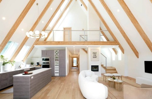 Hampton Bays House | Luxury | 5* Rating | Heated Pool | 10m to US Open