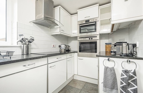 East Walworth Apartment | Luxury 5* Riverfront apartment near Central London!