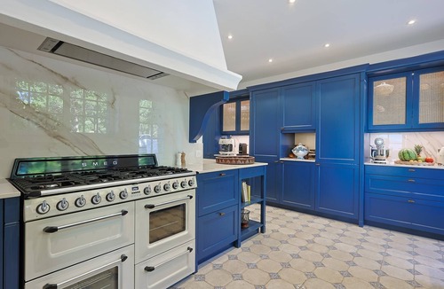 La Garde-Freinet Villa | Luxury 5BR Villa Pool Tennis Sauna Near St-Tropez