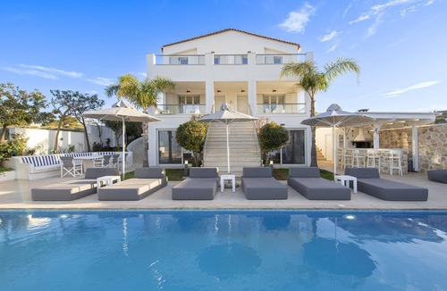 Vathianos Kampos Villa | Luxury 6 Bedroom Villa, Family-friendly, 45 m2 Private Heated Pool, Jacuzzi