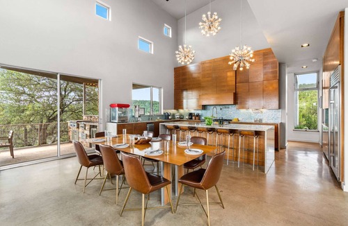 Dripping Springs House | Luxury 7BR Hill Country Gem With Barndominium