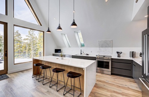 Breckenridge Cabin | Luxury A-Frame, Hot Tub & Epic Views, 2 King Suites, Deck, Games, Privacy