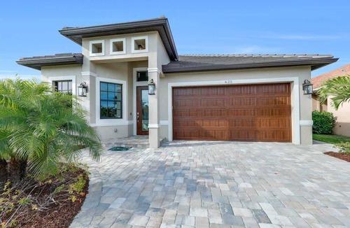Naples Park House | Luxury Abounds at Vanderbilt Beach, Pool & Spa
