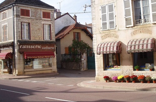 Pommard Apartment | Luxury Accommodation for Four in the Heart of Burgundy's Cote d'Or Wine Region