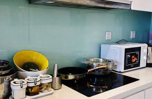 Hang Xanh Apartment | Luxury Apartment Landmark 81 Sakura