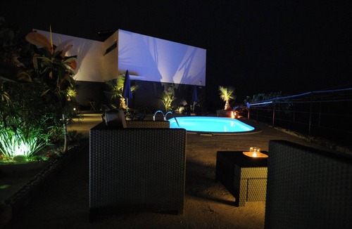 Arco da Calheta House | Luxury apartment, fantastic views, directly on the sea, pool, free Wi-Fi