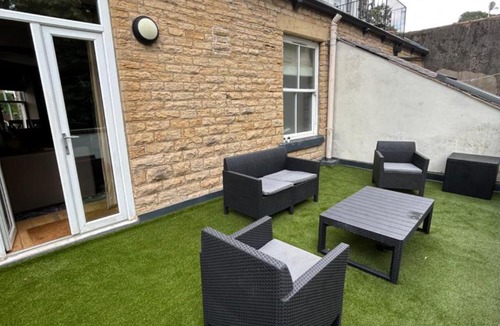 Sheffield Apartment | Luxury Apartment - Great Location
