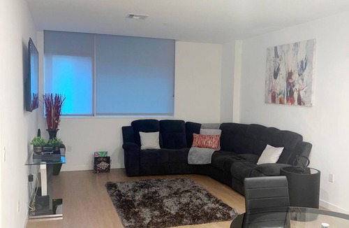 Downtown Long Beach Apartment | Luxury apartment minutes to beach