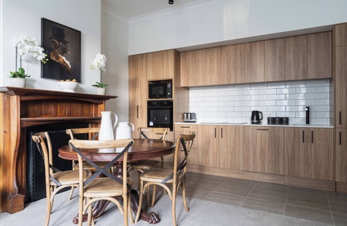 Dunedin City Centre Apartment | Luxury Apartment on Stuart Street