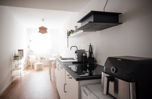 Bornheim Apartment | Luxury Apartment on the Edge of the Forest, Close to the City