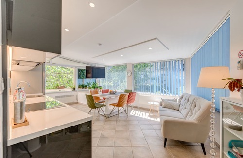 Split Apartment | Luxury apartment positioned in a green oasis in the middle of the city