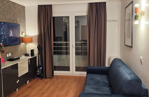 Gambetta Apartment | Luxury Apartment with Jacuzzi