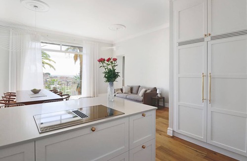 Riou - Petit Juas - Av de Grasse Apartment | Luxury Apartment with Exceptional View