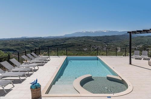Polemarchi Villa | Luxury Apartment with private Heated pool
