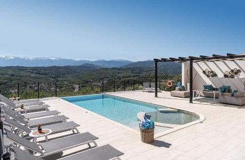 Polemarchi Villa | Luxury Apartment with private Heated pool