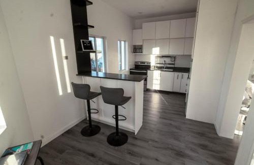 Buckleys Village Apartment | Luxury Apt with Amazing Views