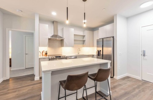 Piety Corner Apartment | Luxury Apt with Rooftop Terrace and Pool