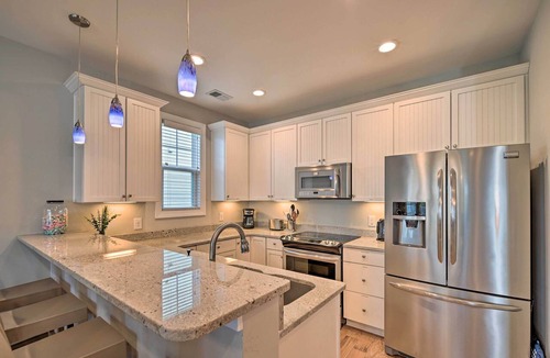 North Myrtle Beach Apartment | Luxury Barefoot Resort Retreat: Pool, Marina Views