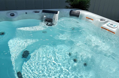Cassopolis House | Luxury Barndo Retreat - Sleeps 16, Hot Tub, Lake & Sports Barn