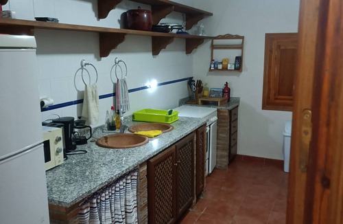 Bacor House | Luxury Basecamp in the epicenter of Geoparque de Granada.accomodates up to 12.