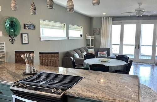 Bacliff House | Luxury Bayfront Escape with Hot Tub & Fireplaces in Bacliff, Texas