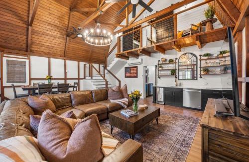 West Chatham House | Luxury Beach Barn with Pool, Hot Tub & Sauna