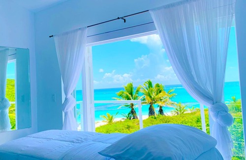 Governor's Harbour Resort | Luxury Beachfront Penthouse on Pink Sand Beach - Governor's Harbor